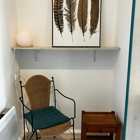 فندق مبيت وإفطار Au Dessus Des Arcades *