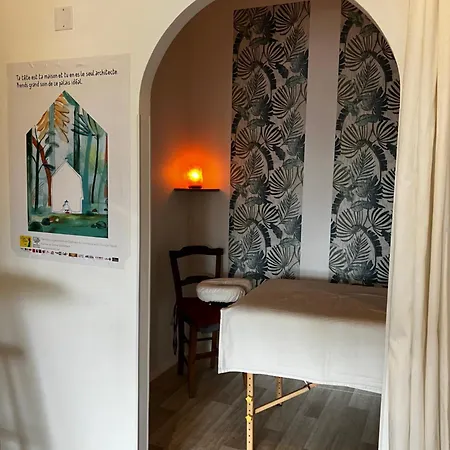 Bed & Breakfast Au Dessus Des Arcades *