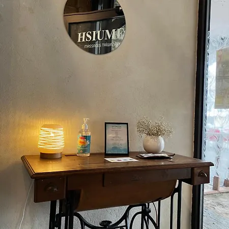 住宿加早餐酒店 Au Dessus Des Arcades 维克费藏萨克