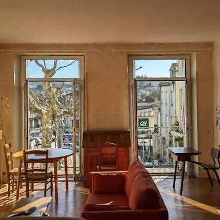 Bed & Breakfast Au Dessus Des Arcades *