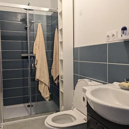 Bed & Breakfast Au Dessus Des Arcades Vic-Fezensac