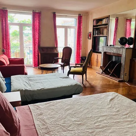 Bed & Breakfast Au Dessus Des Arcades