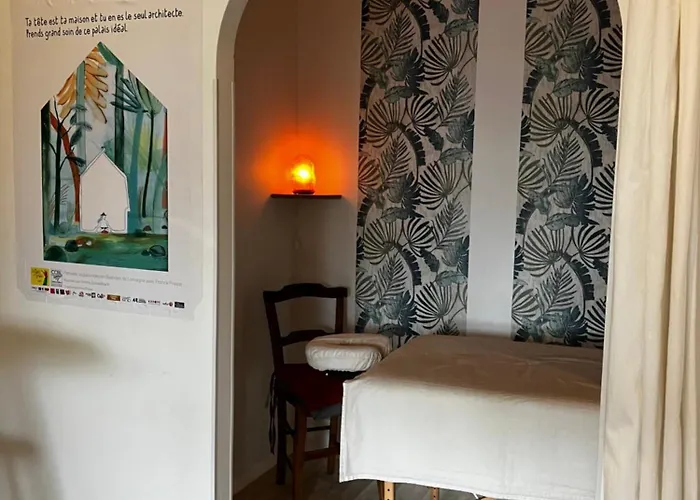 Couette-café Au Dessus Des Arcades *