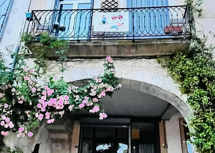 Couette-café Au Dessus Des Arcades Vic-Fezensac